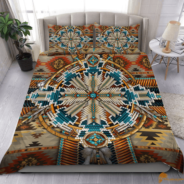 Bedding Set with Native American-Inspired Bright Motifs