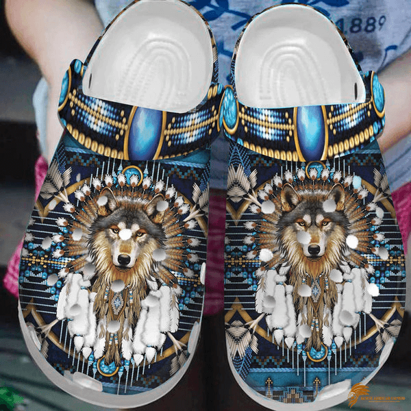 Blue-Crocs-with-Native-American-Style-Wolf-Pattern