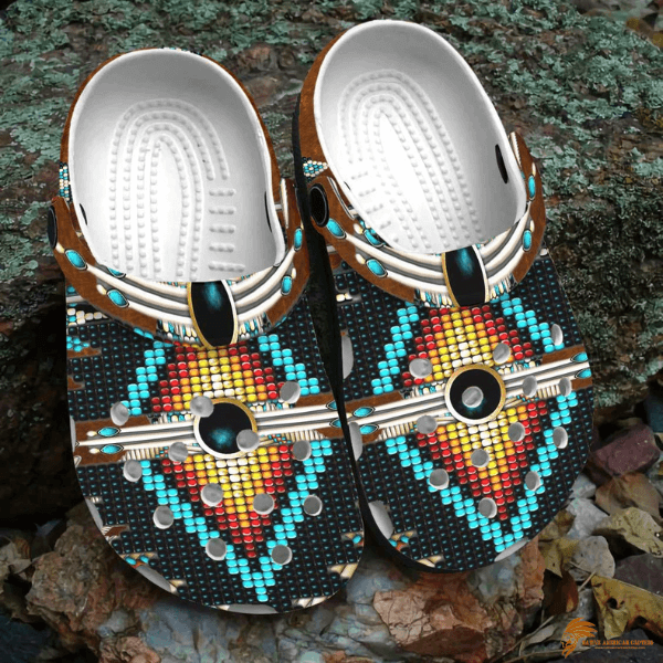 Crocs Shoes with Multicolored Native American Diamond Pattern (1)