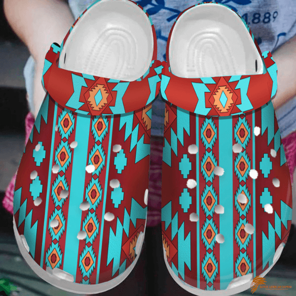 ative American Crocs with Blue-and-Red Prints (1)